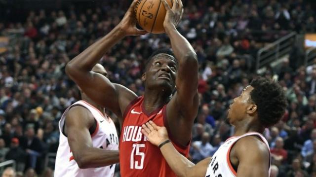 包含利尔客场惨败，排名继续下滑的词条