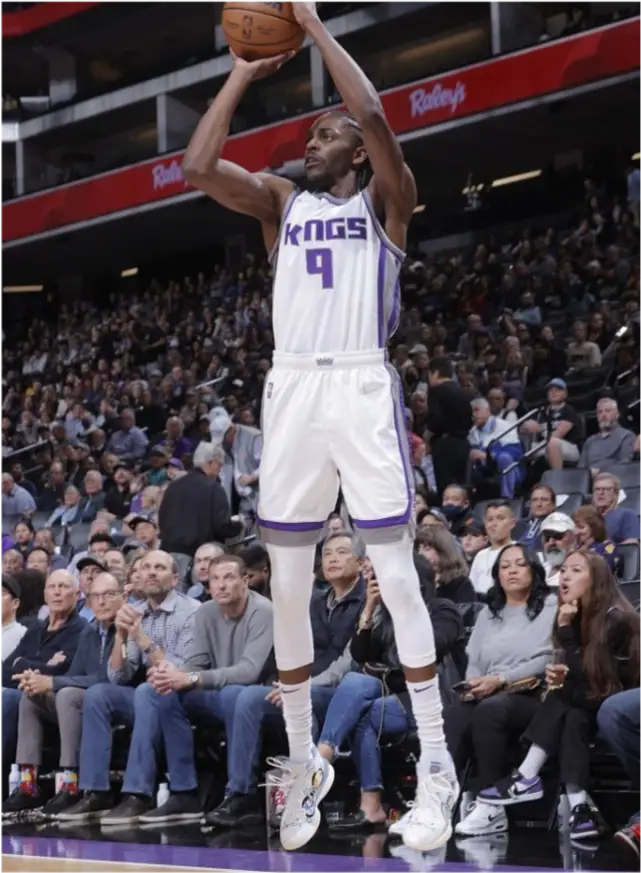 浙江队碾压江苏队，霍勒迪点燃赛场