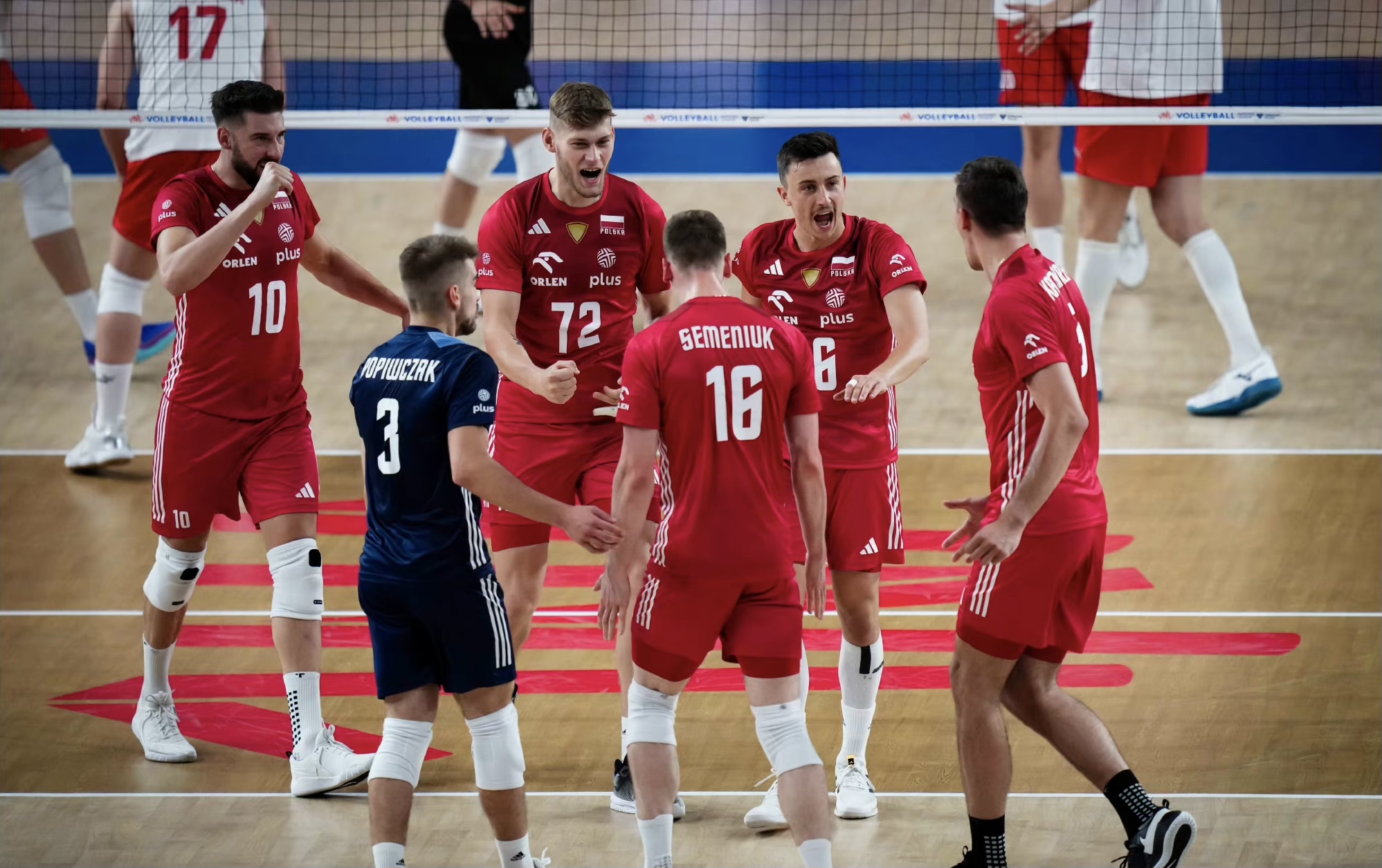 关于波兰队横扫英格兰队，林高远点燃赛场的信息