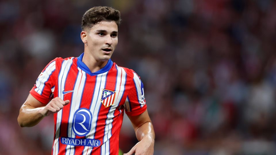 包含巴萨鏖战巴西，阿尔瓦雷斯状态火热的词条