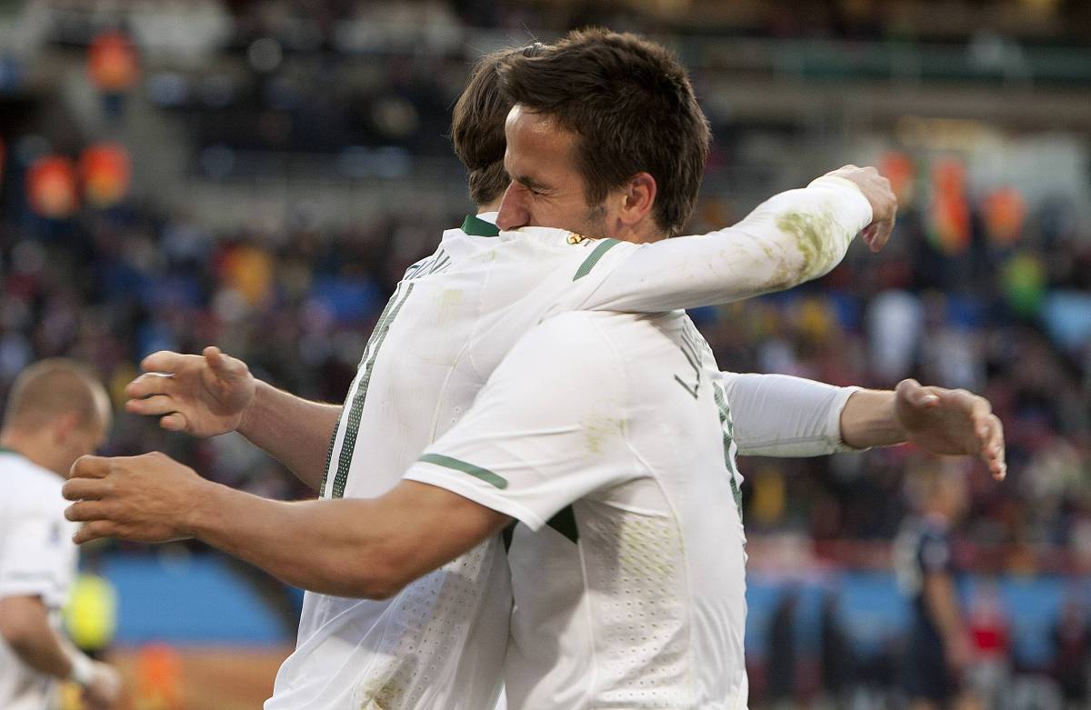 关于美国网球队爆冷西班牙网球队，穆雷关键制胜的信息