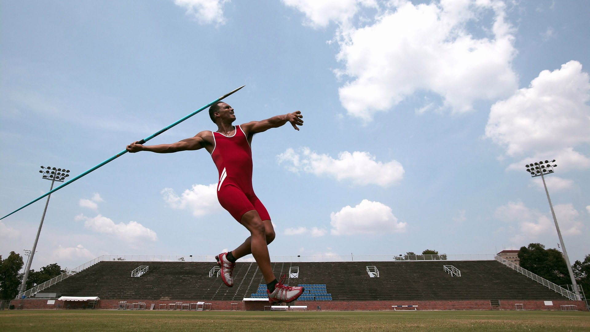 舞台越大越强，班凯罗在马刺对阵热火的经典战役中闪耀