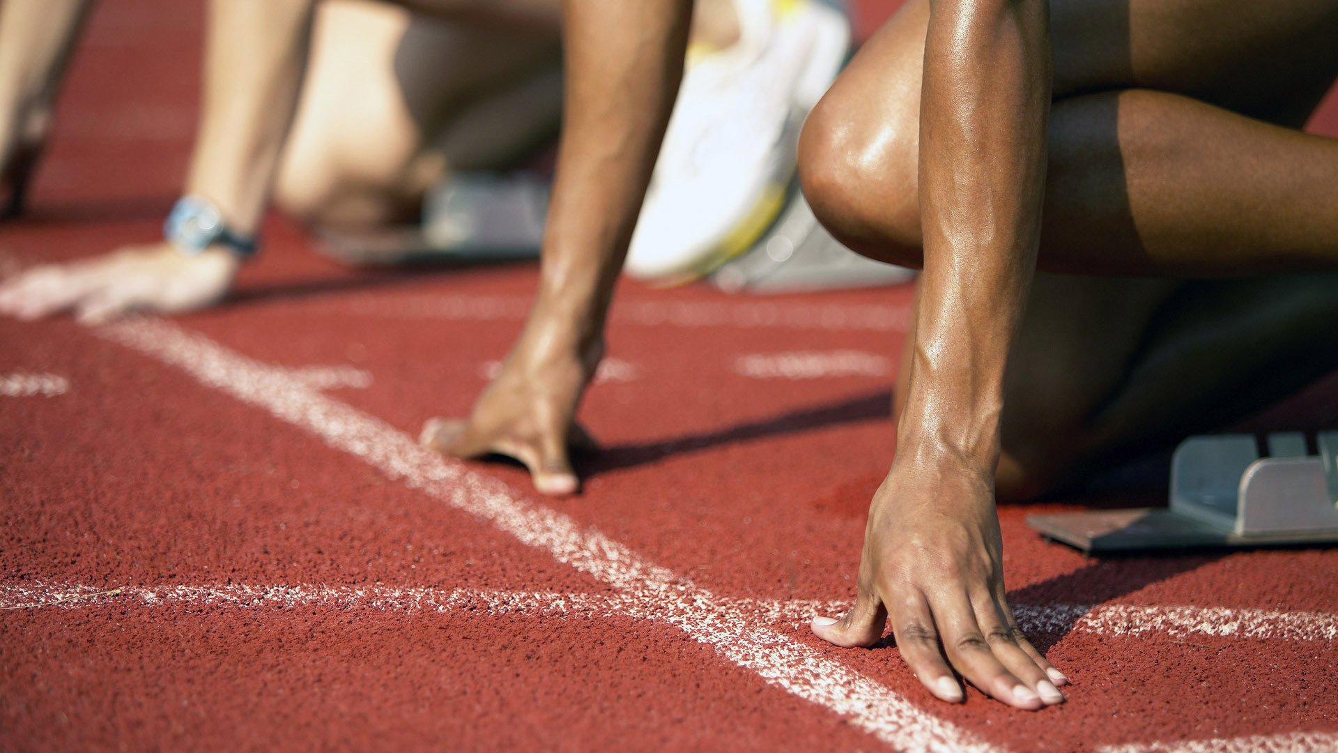 红土之王客场扬威？西西帕斯美网蒙特卡洛式碾压带队取胜的战术革命