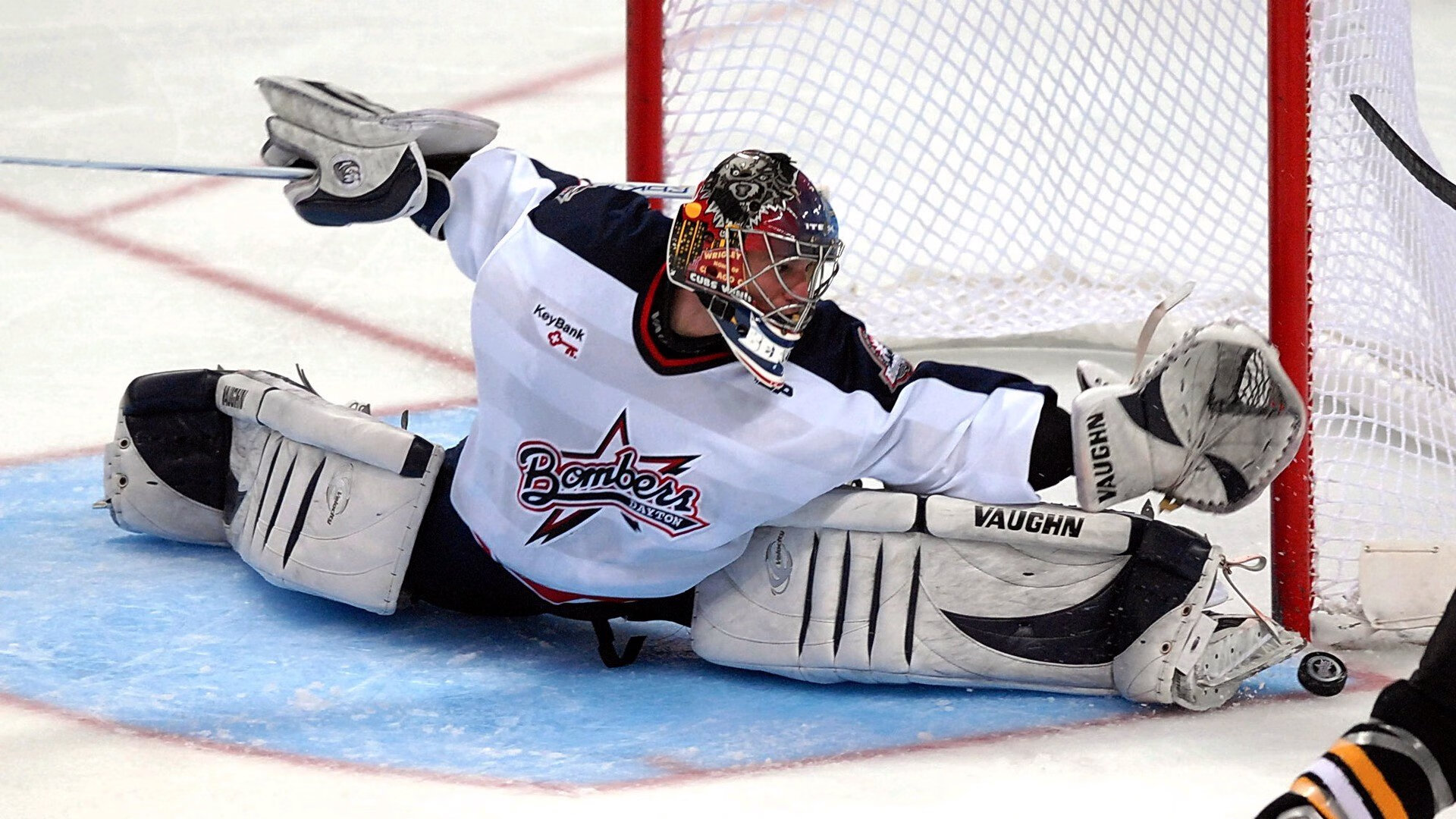 赛道上的逆袭，哈斯鏖战梅赛德斯，勒克莱尔带队取胜